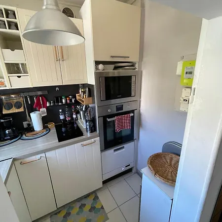 Chez Zineb Apartmán Sèvres